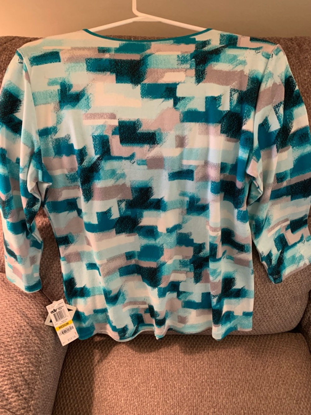JM Collection 3/4 sleeve top - Picture 2 of 4